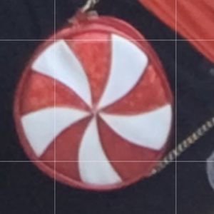 Peppermint purse